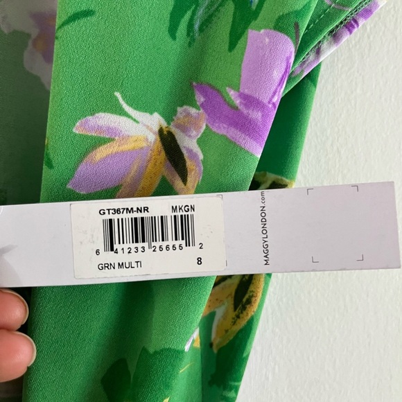 Maggy London Floral Tie Waist Midi Dress V-Neck Cap Sleeve NWT Size 8 - Picture 10 of 14